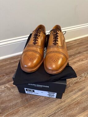 Allen Edmonds Strand Verse Cap-toe Oxford Dress Shoe